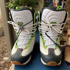 Roxy Snowboard Boots - Size 10